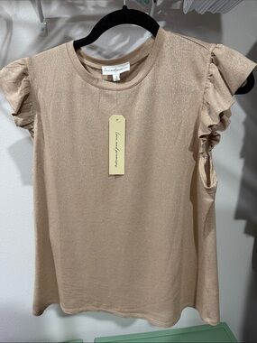Love and Javaurie Shimmer Ruffle Sleeve Short-Sleeve Tee in Champagne